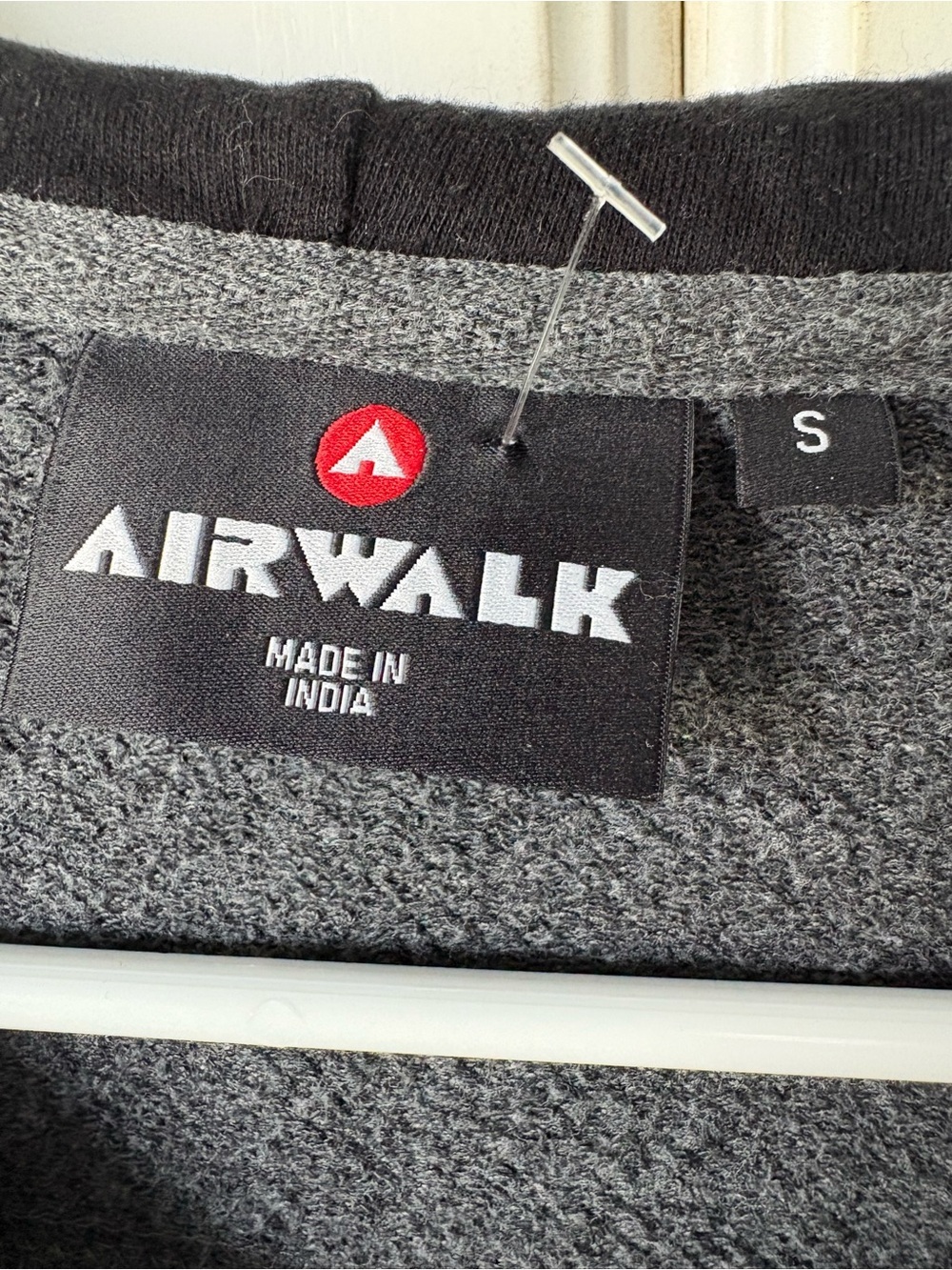 Airwalk Men's Charcoal Gray Zip-Up Hoodie Sweater - Picture 2 of 5